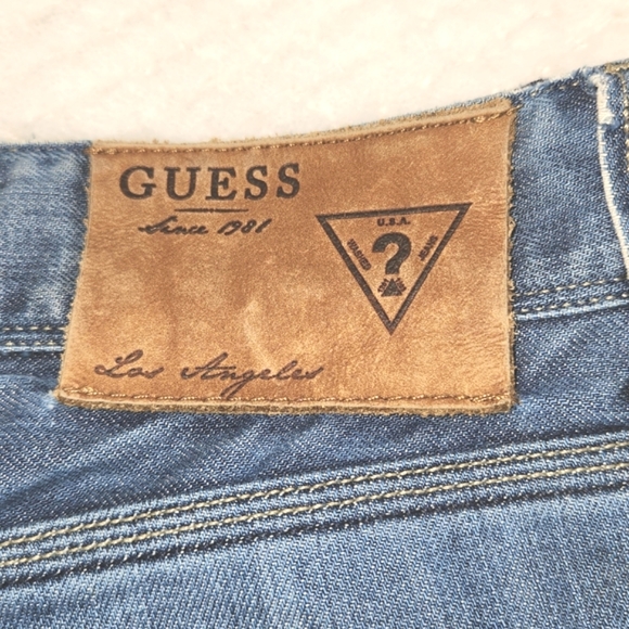 GUESS MENS JEANS W34 L30 LINCOLN DISTRESSED WASHED BLUE DENIM PREOWNED - Picture 10 of 15